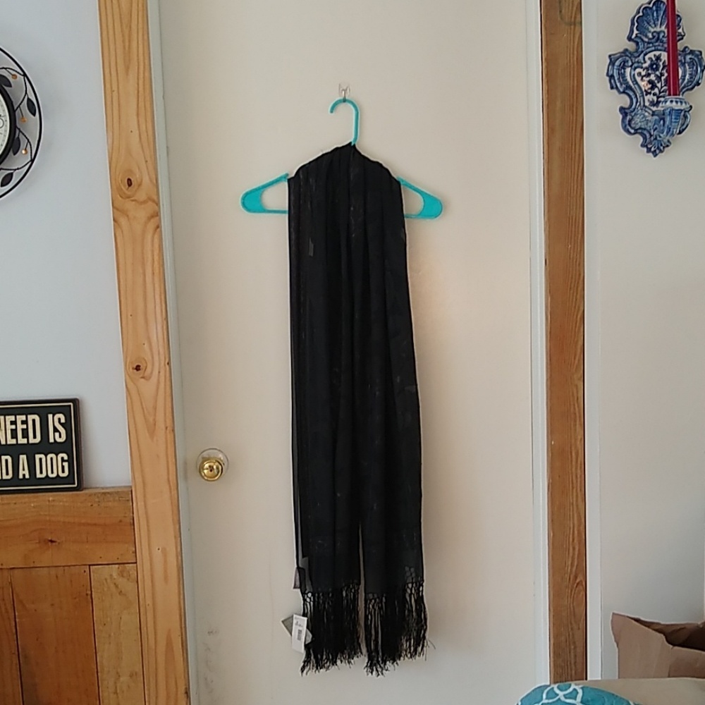 Formal Black Fringe Wrap Echo Brand - Picture 3 of 8
